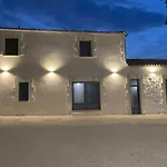 L'eperonnette, Cozy House With Swimming Pool, Surrounded By Vineyard, Near St Emilion 別荘