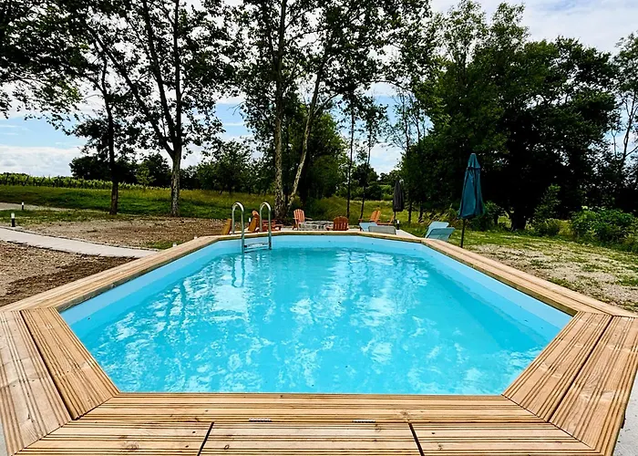 L'eperonnette, Cozy House With Swimming Pool, Surrounded By Vineyard, Near St Emilion 펜션